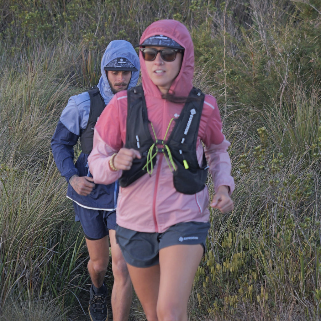 Shorts Trail Run 2 em 1 Chumbo — trail run na Serra da Mantiqueira